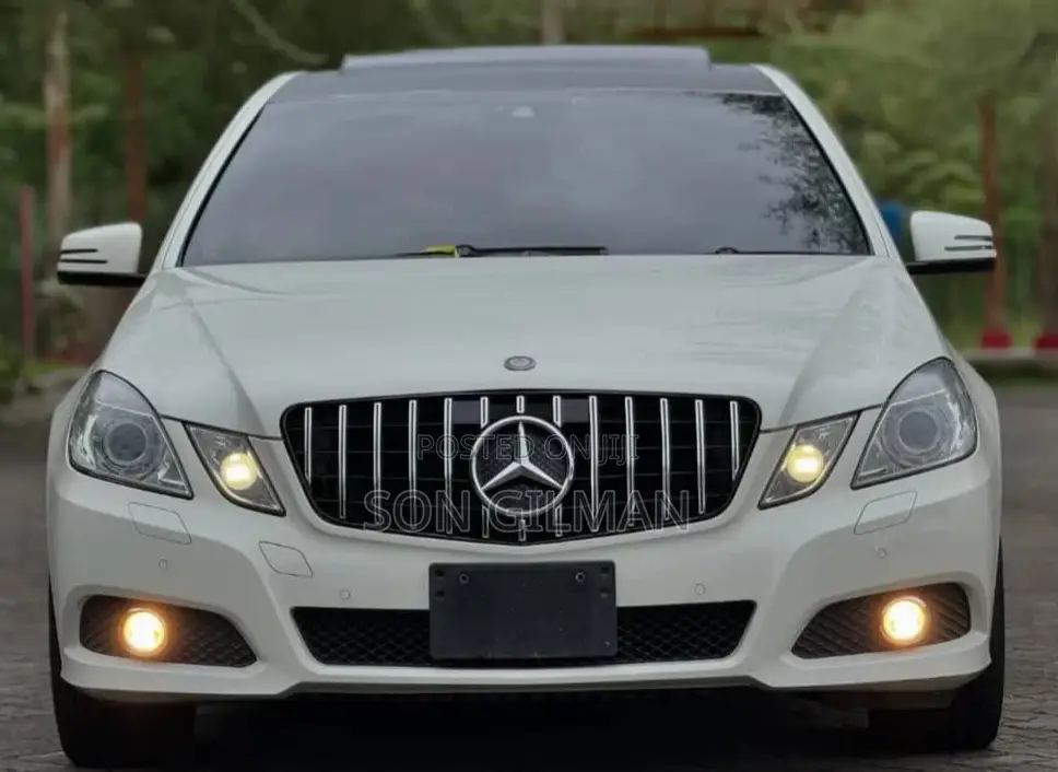 Mercedes-Benz E200 2011 Pearl