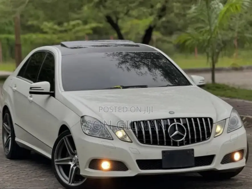 Mercedes-Benz E200 2011 Pearl