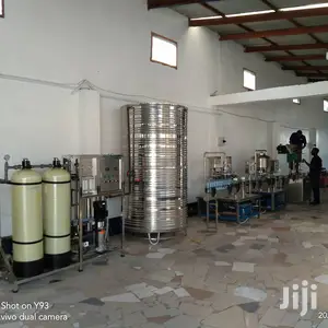 Machine Za Kubadili Maji Chumvi Kuwa Maji Safi Kwa Kunywa