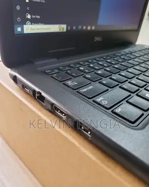 Laptop Dell Latitude 3310 8GB Intel Core I3 HDD 320GB