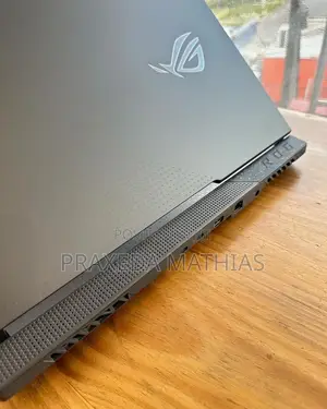 New Laptop Asus ROG Strix G17 16GB AMD Ryzen 9 SSD 1T
