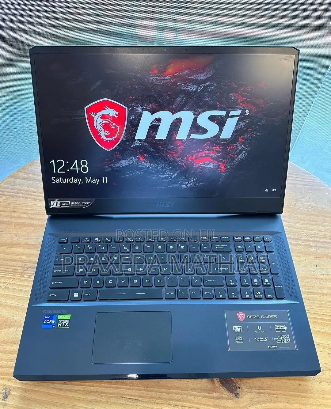 Laptop MSI Raider GE76 12UGS 32GB Intel Core I9 SSD 1T
