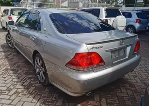 Toyota Crown Royale 2005 Silver