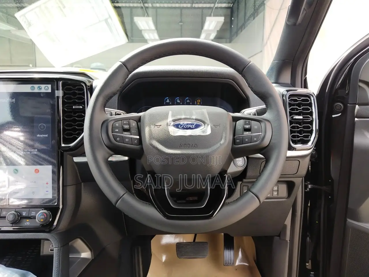 Ford Everest 2024 Matt Black