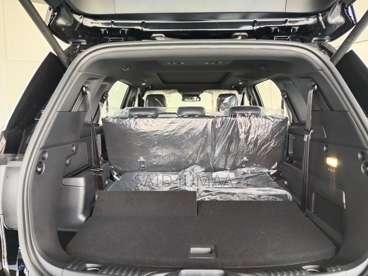 Ford Everest 2024 Matt Black