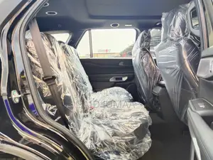 Ford Everest 2024 Matt Black
