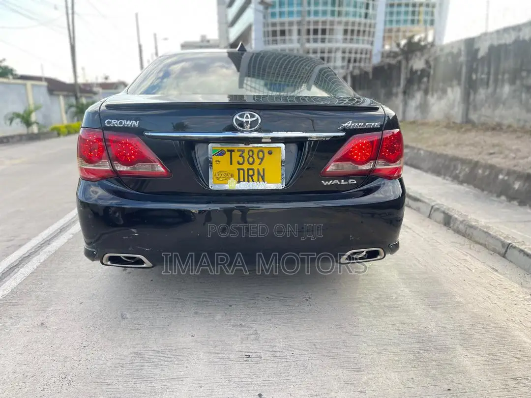 Toyota Crown 2009 Black