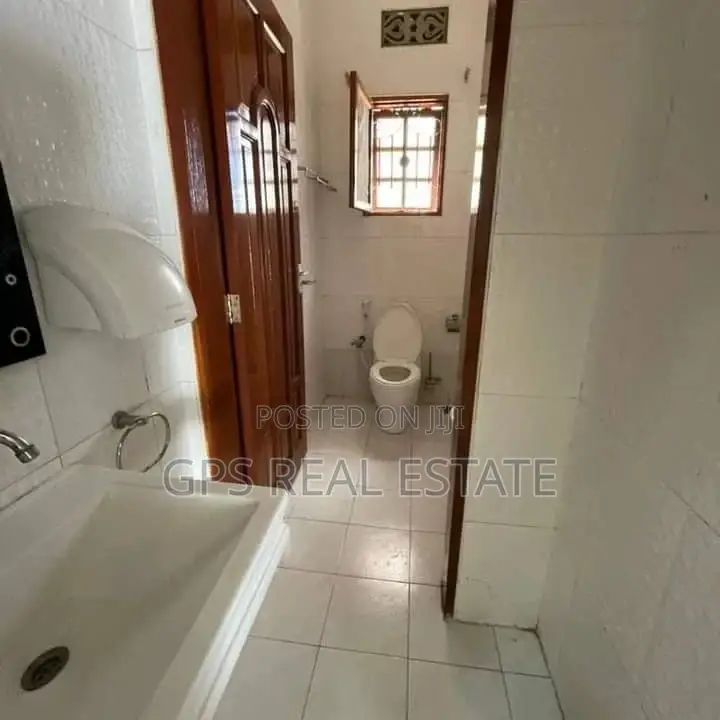 4bdrm House in Burka, Arusha for sale
