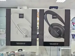 Photo - Bose 700 Noise-Canceling Bluetooth Headphones
