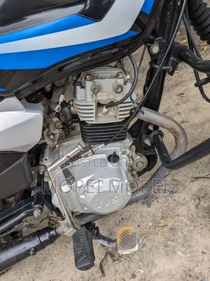 TVS HLX 125 2023 Black