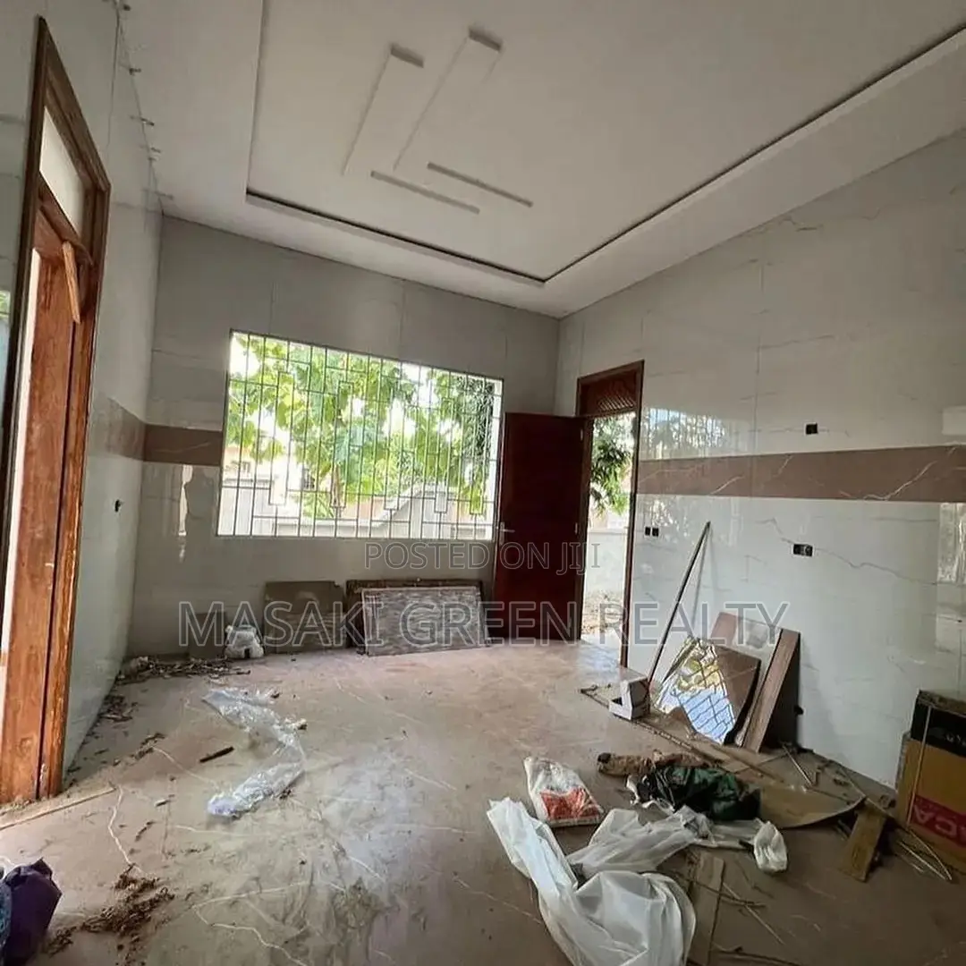 3bdrm House in Ununio Beach, Kinondoni for sale