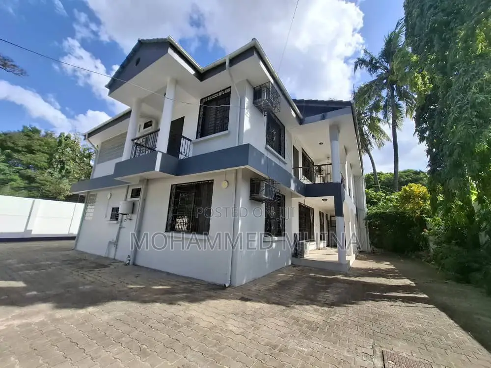 4bdrm Villa in Mikocheni for rent
