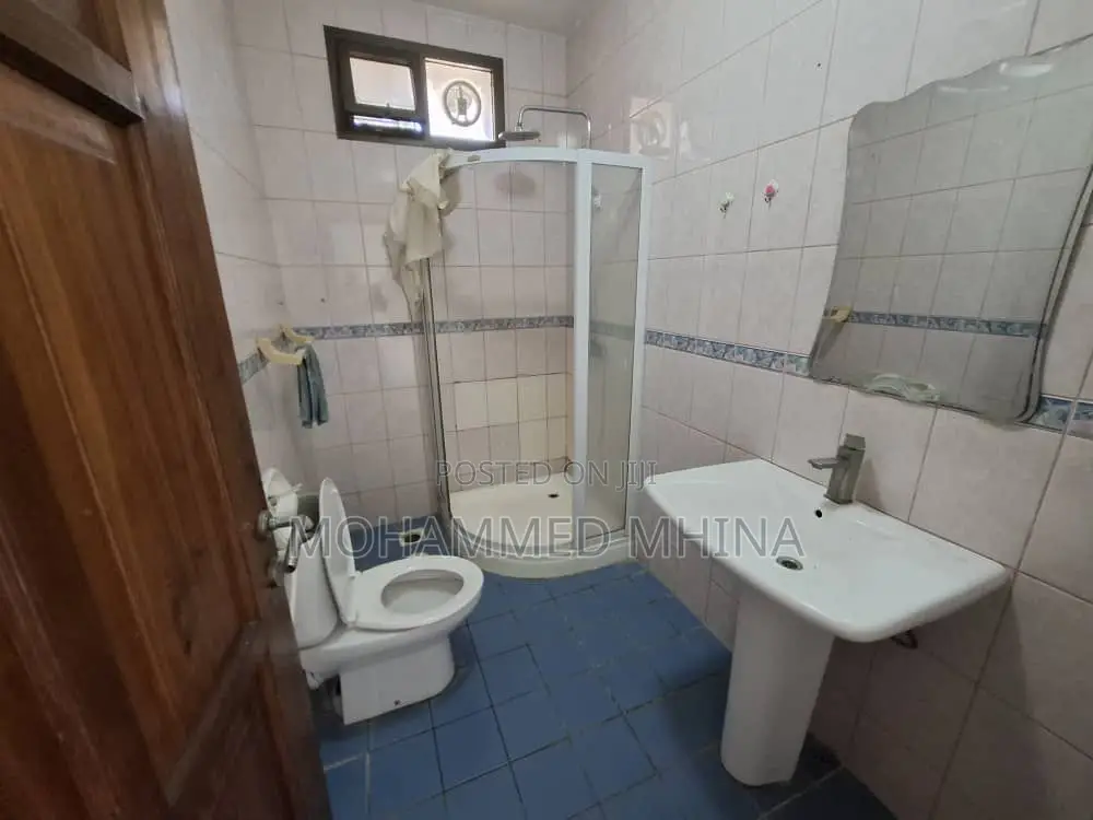4bdrm Villa in Mikocheni for rent