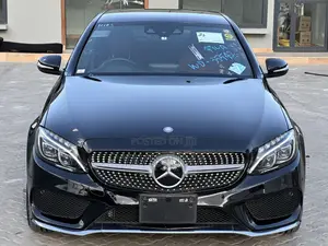 Mercedes-Benz C200 2014 Black
