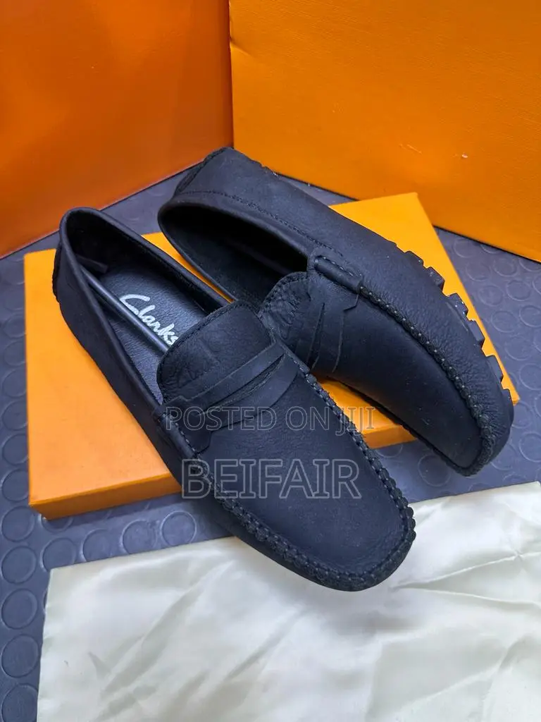 Original Clarks Leather Loafers | Viatu Vya Kiume