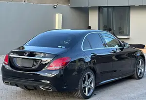 Mercedes-Benz C200 2014 Black