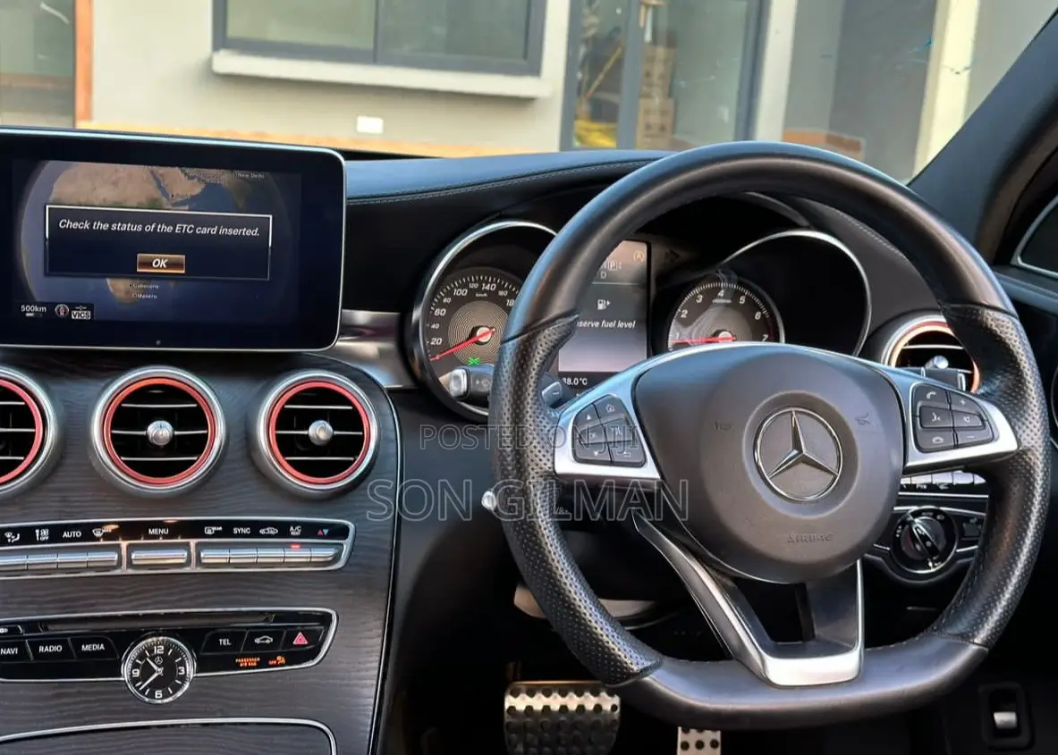 Mercedes-Benz C200 2014 Black