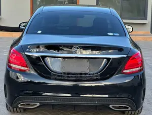 Mercedes-Benz C200 2014 Black