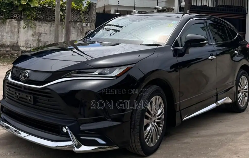Toyota Harrier 2021 Black