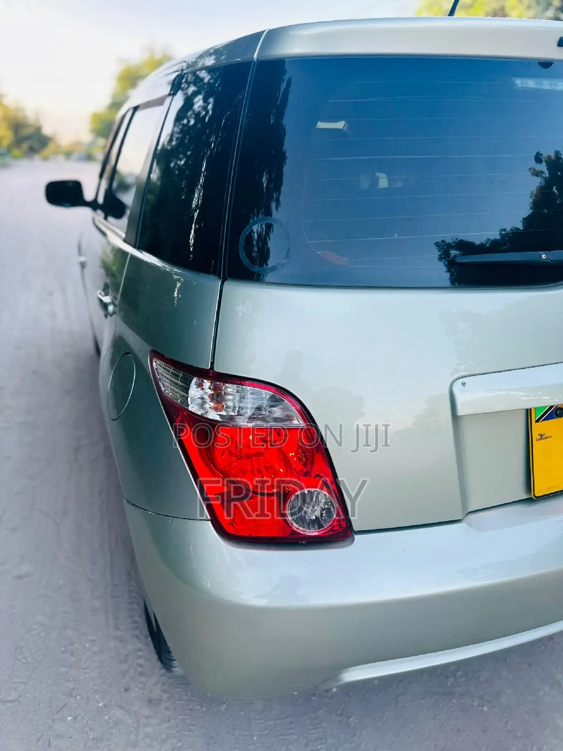 Toyota IST 2007 Green
