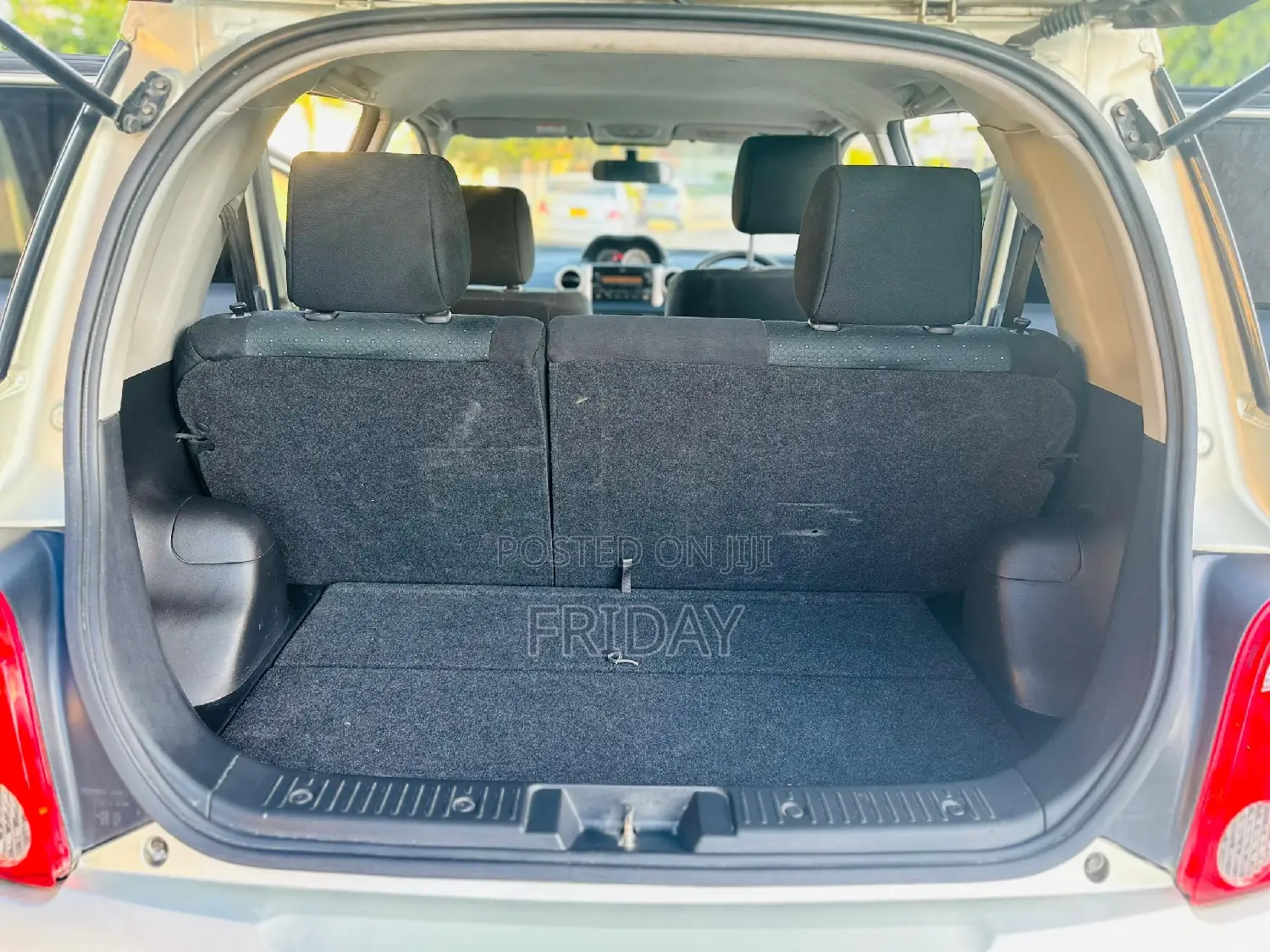 Toyota IST 2007 Green