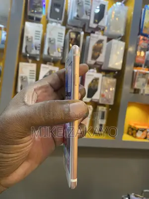 Apple iPhone 7 32 GB Gold