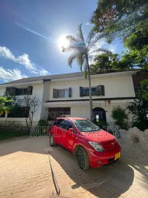 7bdrm House in 1St Beach House, Kinondoni for sale