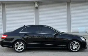 Mercedes-Benz E200 2011 Black