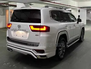 Toyota Land Cruiser 3.3 Diesel 4WD 2022 White