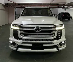 Toyota Land Cruiser 3.3 Diesel 4WD 2022 White