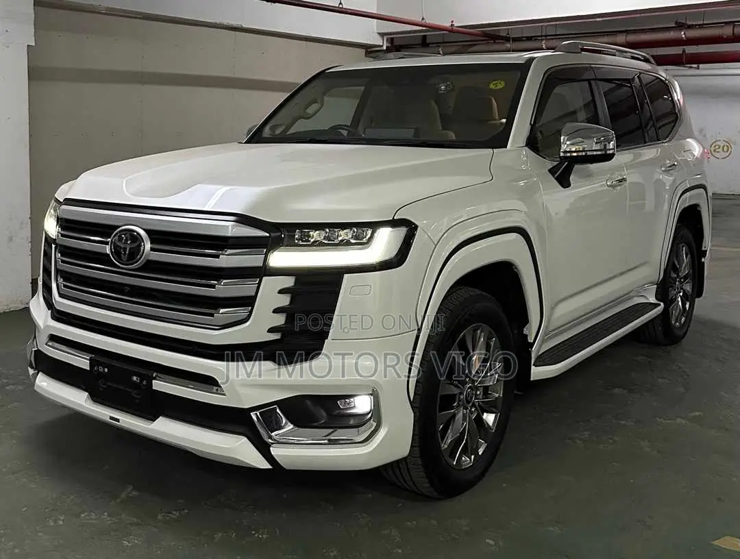 Toyota Land Cruiser 3.3 Diesel 4WD 2022 White
