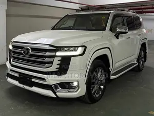 Toyota Land Cruiser 3.3 Diesel 4WD 2022 White