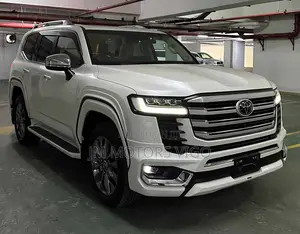 Toyota Land Cruiser 3.3 Diesel 4WD 2022 White