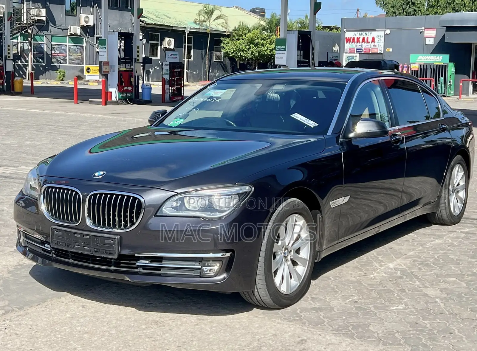 BMW 7 Series 2014 Gray