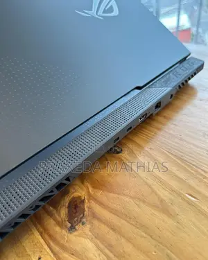 New Laptop Asus ROG Strix G17 16GB AMD Ryzen 9 SSD 1T