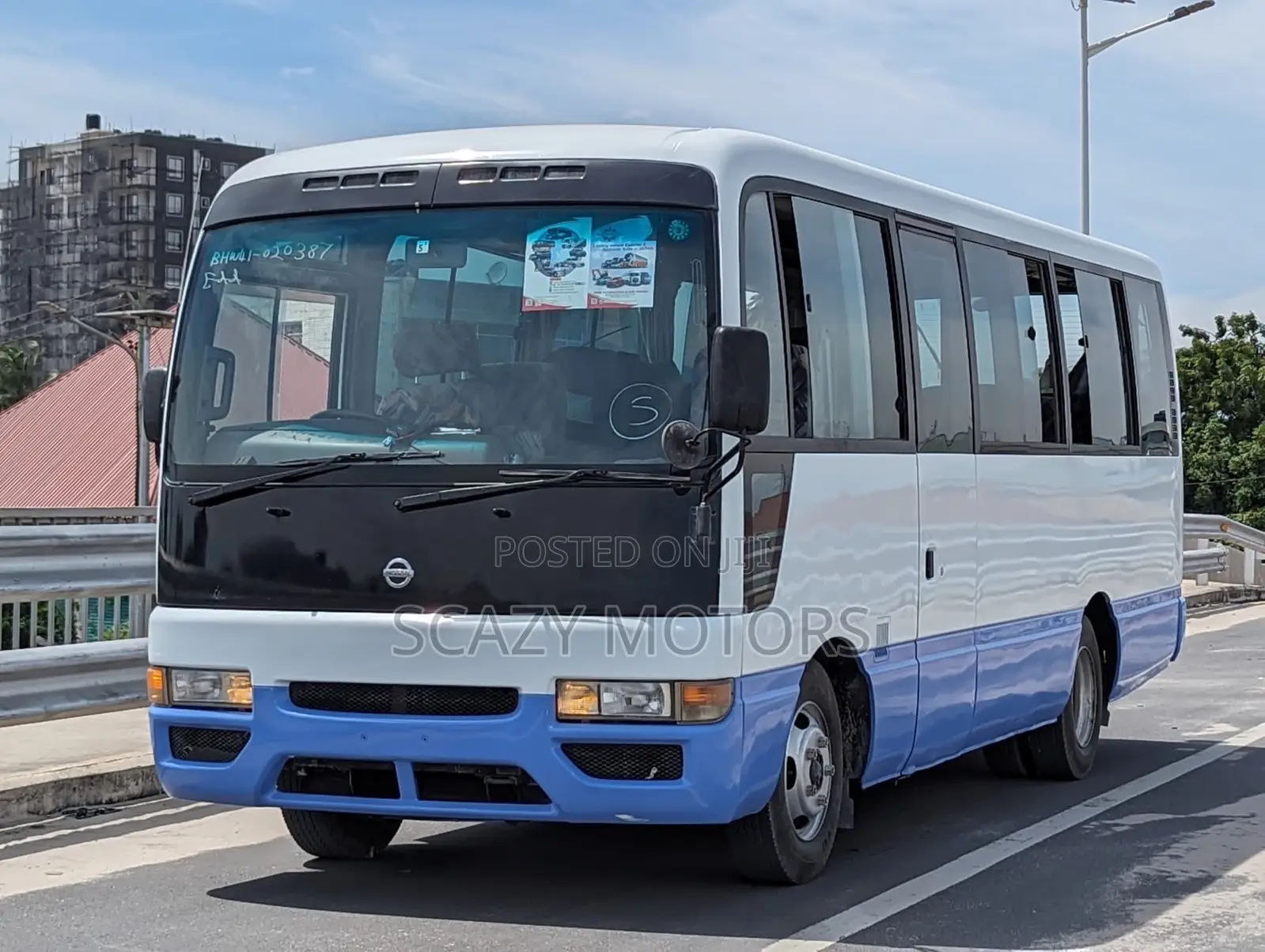 Nissan Civilian 2002 White