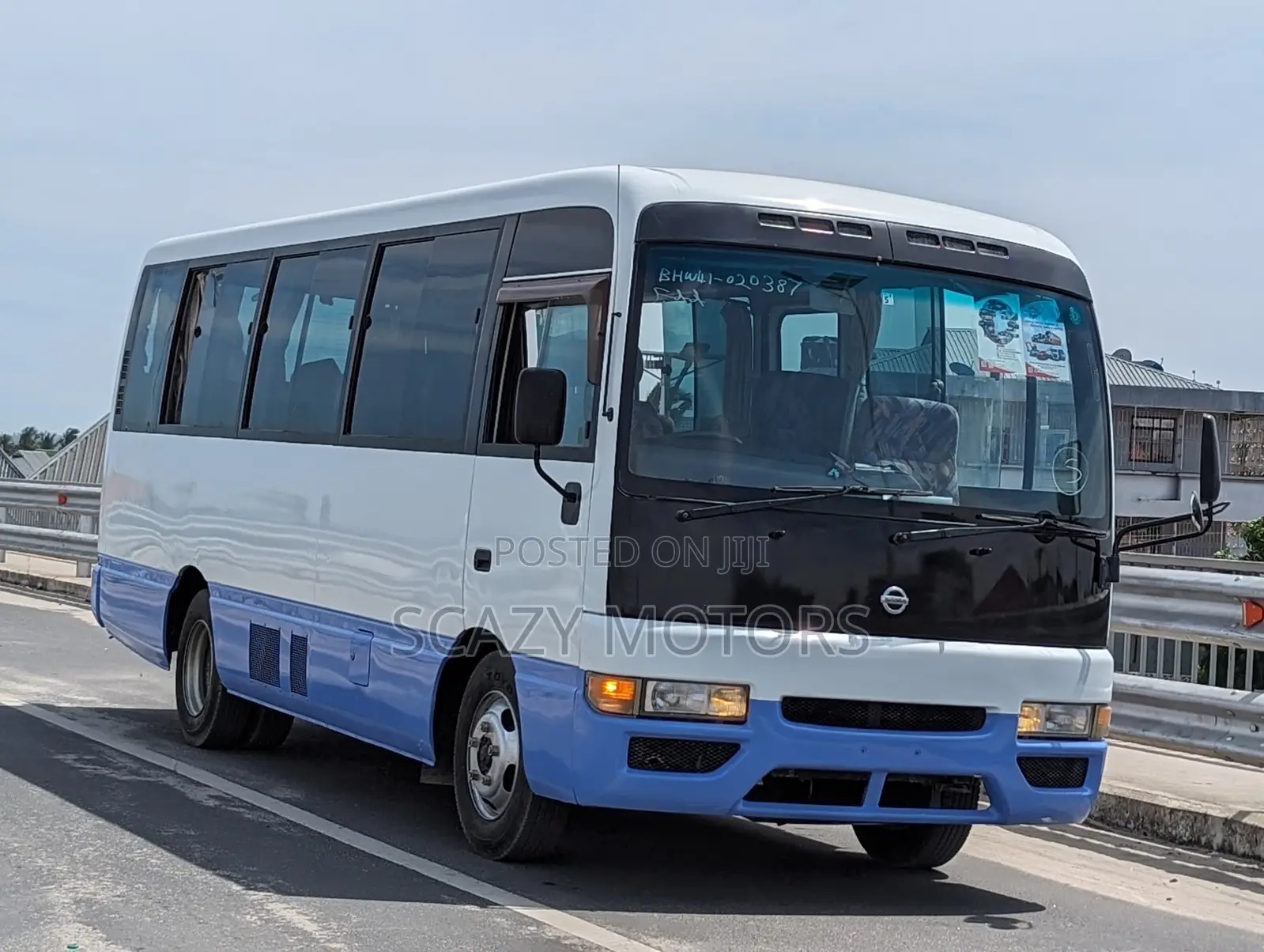 Nissan Civilian 2002 White