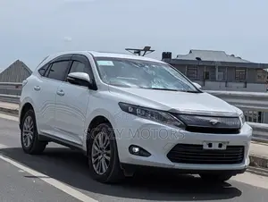 Toyota Harrier 2017 White
