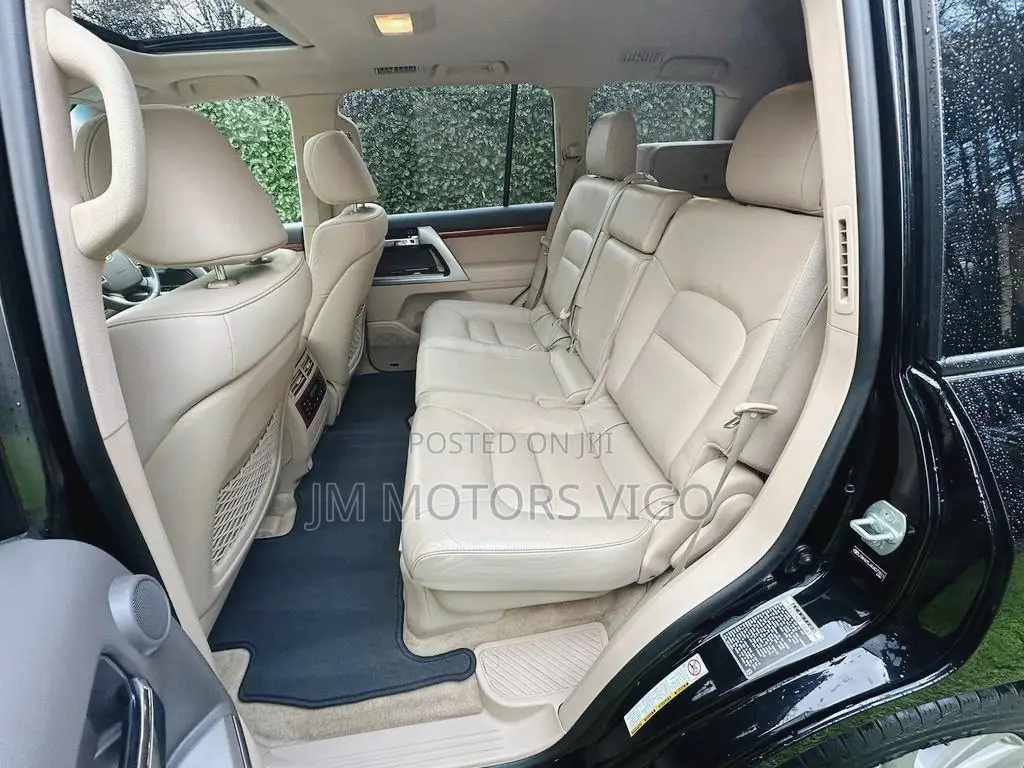 Toyota Land Cruiser 4.0 V6 GX-R 2012 Black