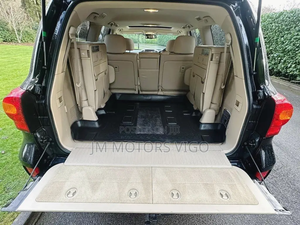 Toyota Land Cruiser 4.0 V6 GX-R 2012 Black