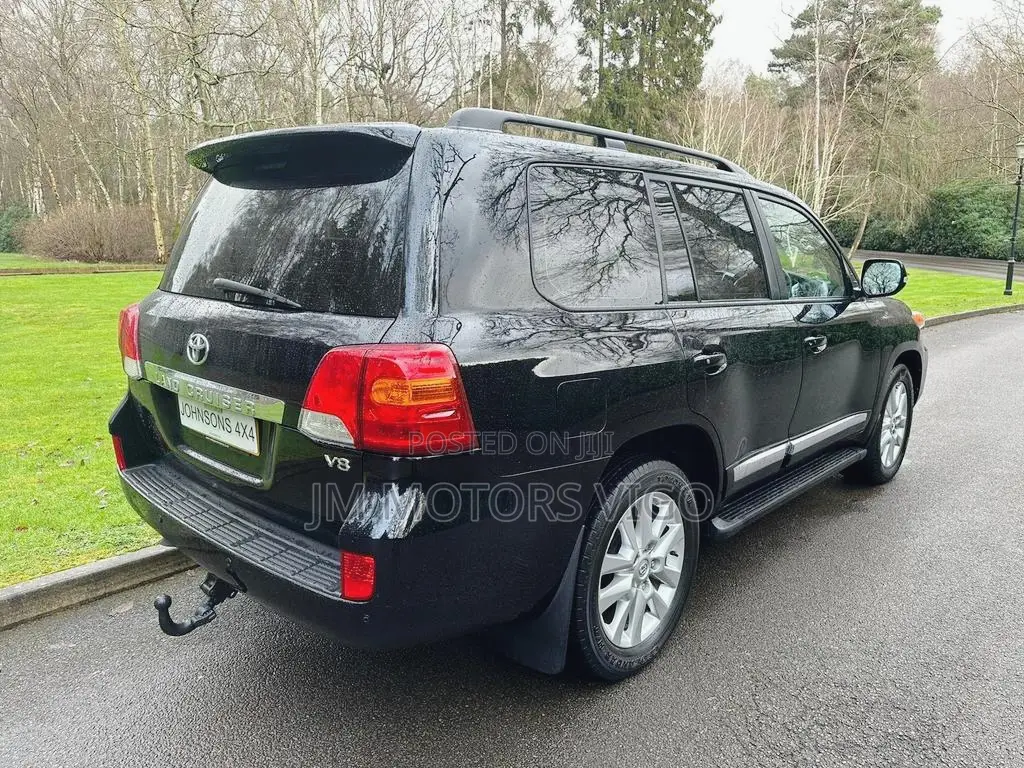 Toyota Land Cruiser 4.0 V6 GX-R 2012 Black