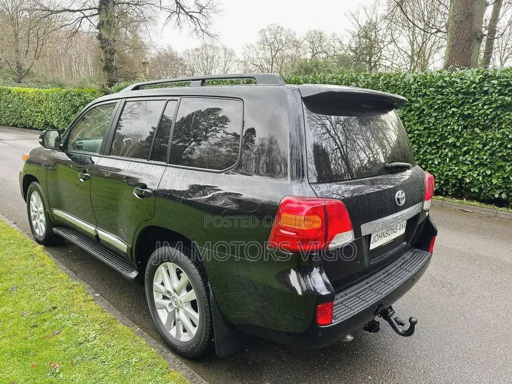Toyota Land Cruiser 4.0 V6 GX-R 2012 Black