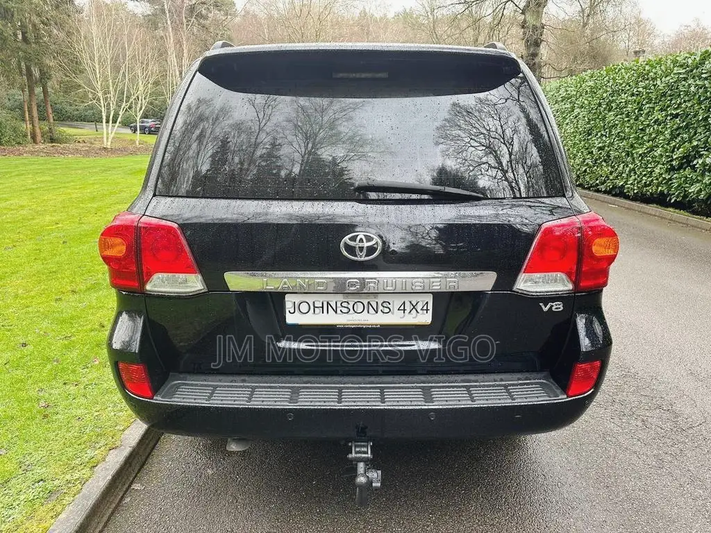 Toyota Land Cruiser 4.0 V6 GX-R 2012 Black