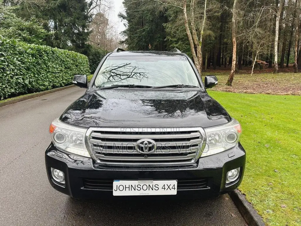 Toyota Land Cruiser 4.0 V6 GX-R 2012 Black
