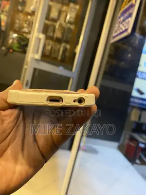 Apple iPhone 6s 64 GB Gold