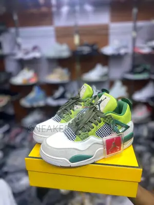 Air Jordan 4