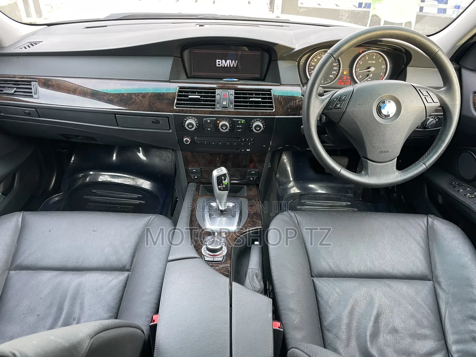 BMW 530i 2010 White
