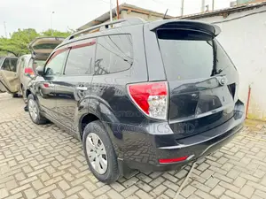 Subaru Forester 2010 Black