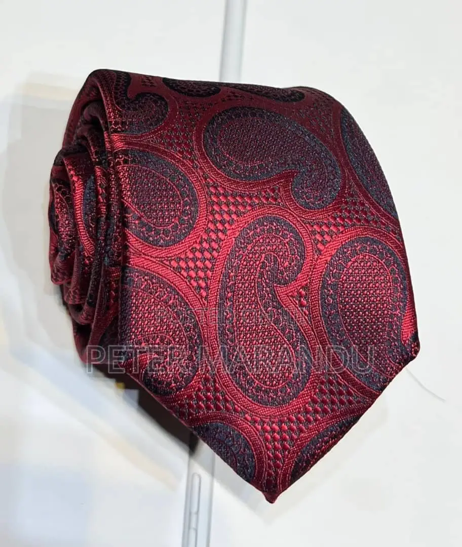 0fficial Tie