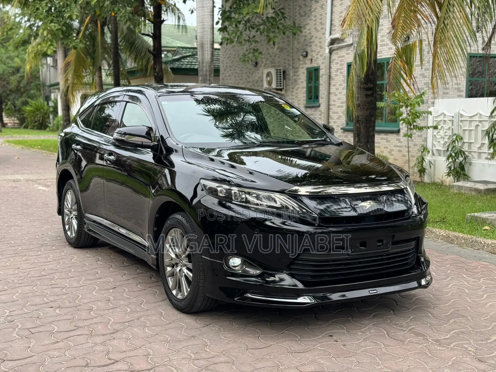 Toyota Harrier 2014 Matt Black